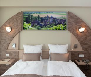 bg-chambre-confort-002-699d5b8f85c63.jpg