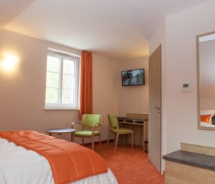 bg-chambres-tradi-002-699d5b7a929d2.jpg